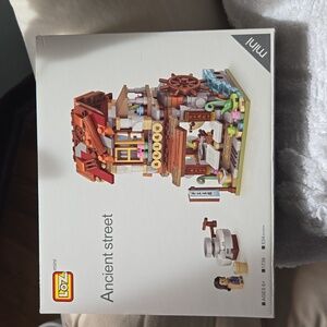 NIB Loz #1736 Ancient Street building set.